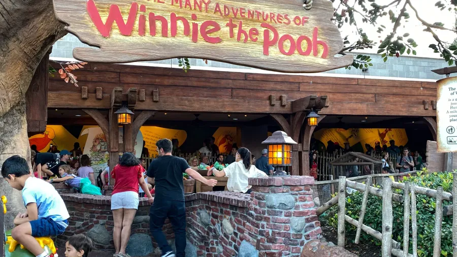 orlandoflusa112819the entrance to the winnie the pooh ride at magic