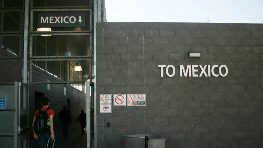 san ysidro california  11262018 san ysidro land port of