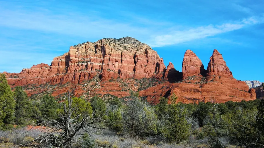 Majestic Sedona, Arizona mountain rock spire