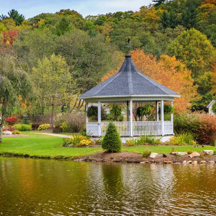 What makes historic North Carolina towns feel untouched by time