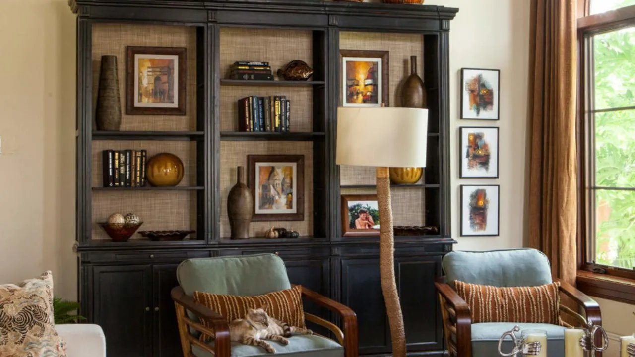 Custom Shelves allow you to personalize the space for all the collectibles
