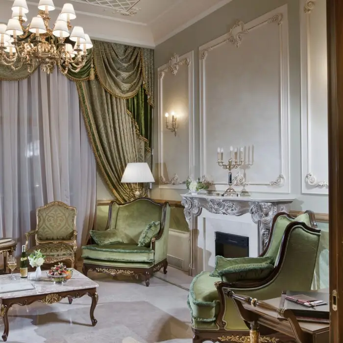 Istanbul’s Grand Interiors and the Art of Ornate Layering