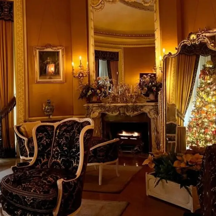 Luxury Bedroom Design (Incorporating Glamour)