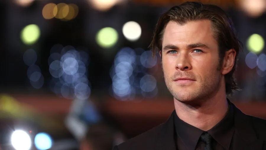 Chris Hemsworth arriving for the world premiere of "Thor: The Dark World" at the Odeon Leicester Square, London. 22/10/2013