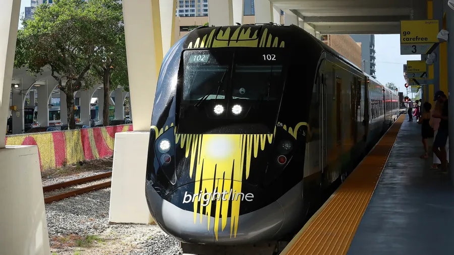 FORT LAUDERDALE, FLORIDA, Brightline train pulls in to the Fort Lauderdale Station on it's way north to Palm Beach, as seen on April 27, 2022.