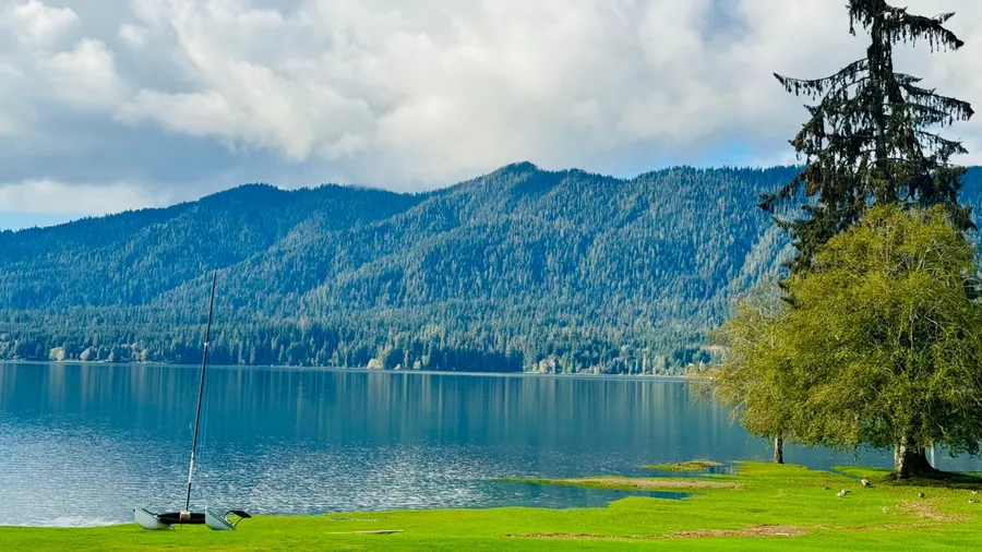 Lake Quinault, Olympic Peninsula, Washington, United States