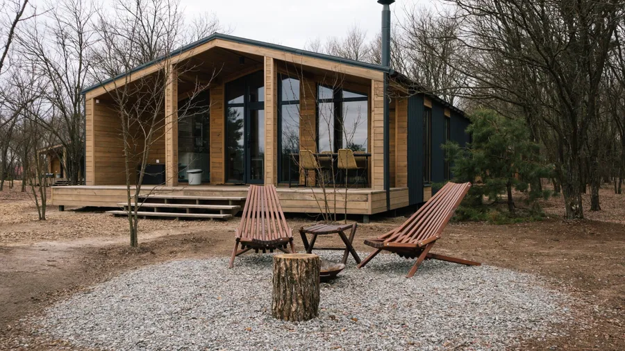 Scandinavian style small house with BBQ chilling zone in the forest