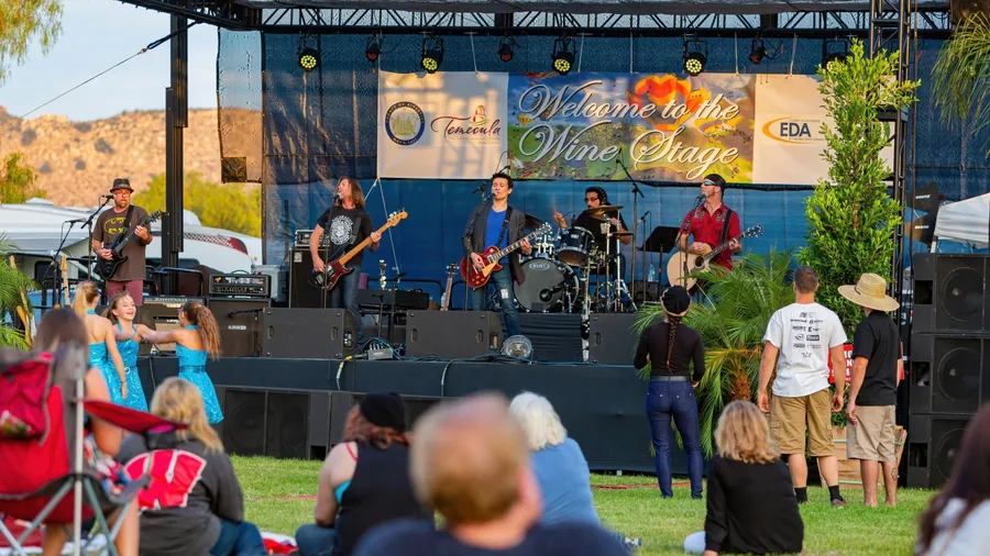 Temecula, MAY 29, 2015 - Music band performance in the Temecula Valley Balloon and Wine Festival