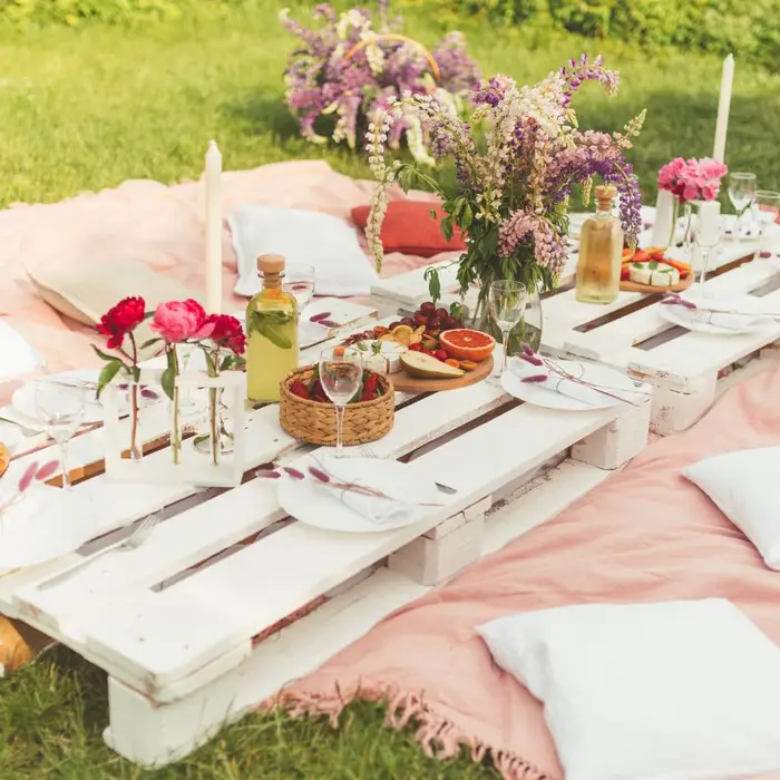 How to Host a Stylish Summer Brunch at Home