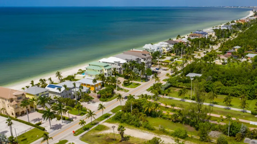 aerial photo luxury vacation rental homes barefoot beach fl