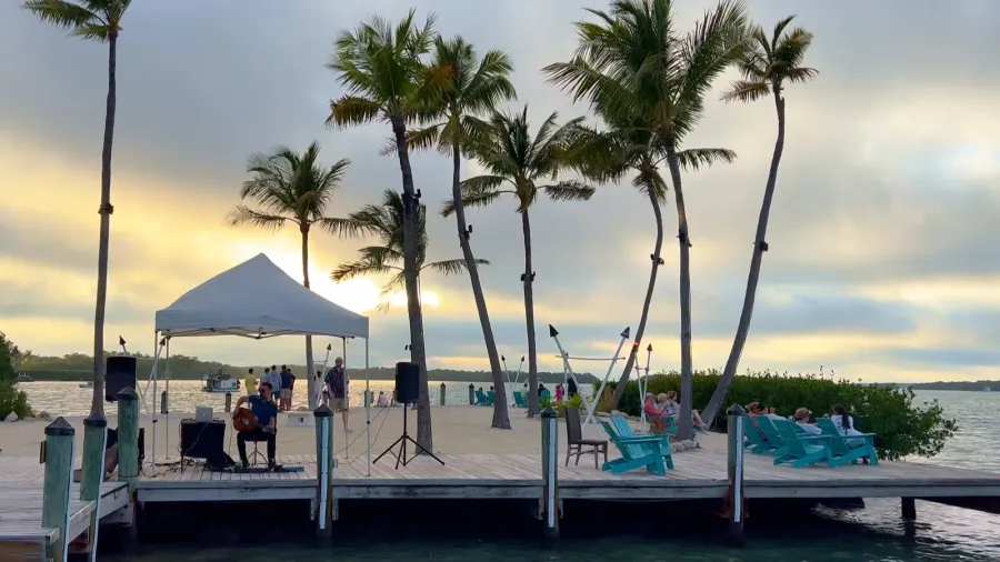 amazing scenery at the world wide spotsman pier on islamorada