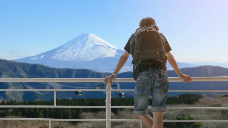 backpacker and the mount fuji