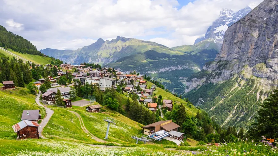 beautiful landscape view of charming murren mountain village with lauterbrunnen