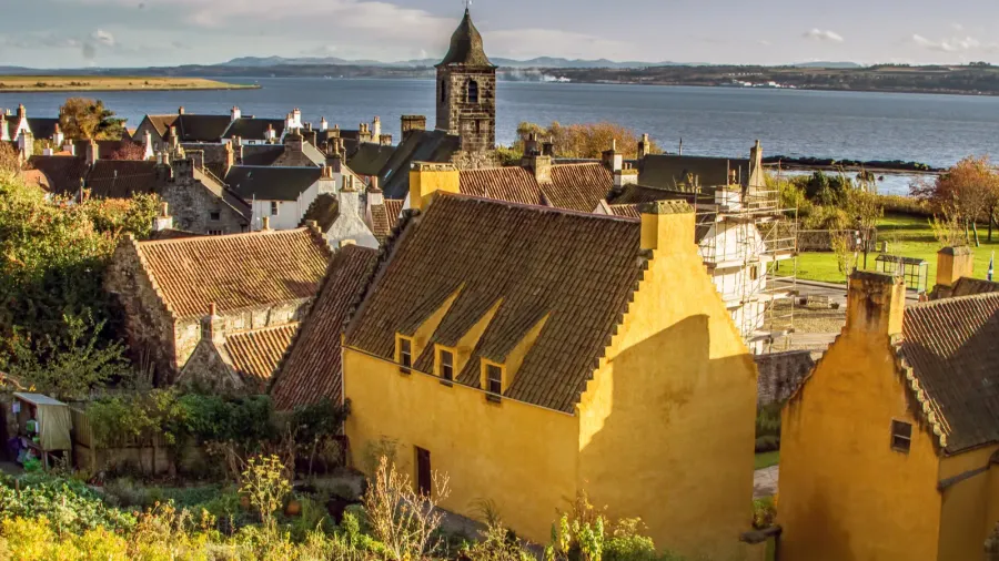 beautiful seaside view in culross