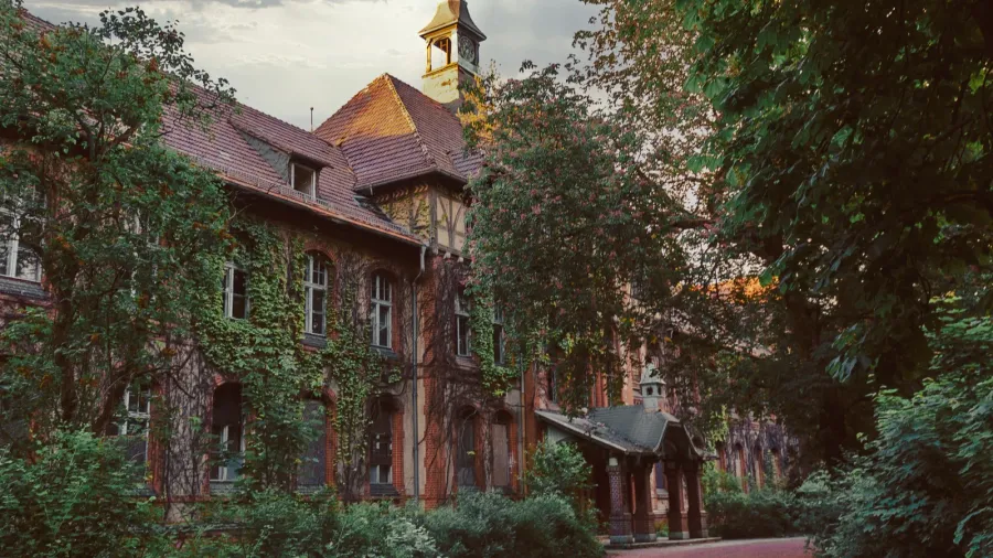 beelitz heilstatten  25 may 2012 abandoned hospital and sanatorium