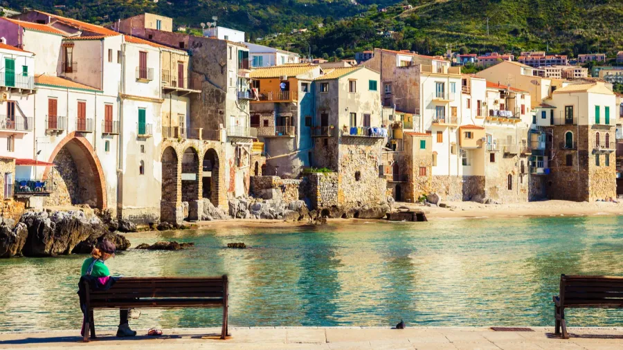 benches in the port of cefalu