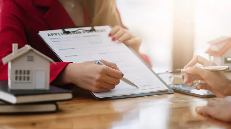 client sign the documents to make the contract legally home