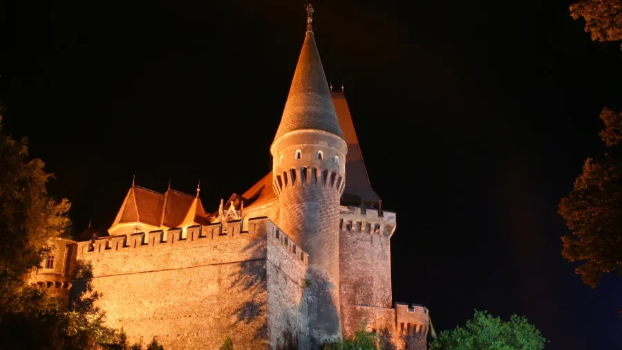 corvin castle in the night