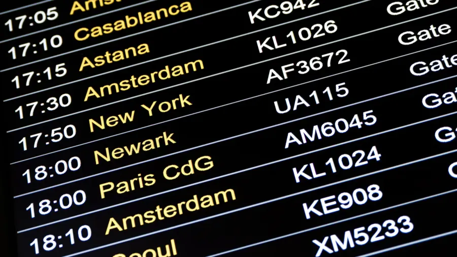 departures flight information schedule in international airport