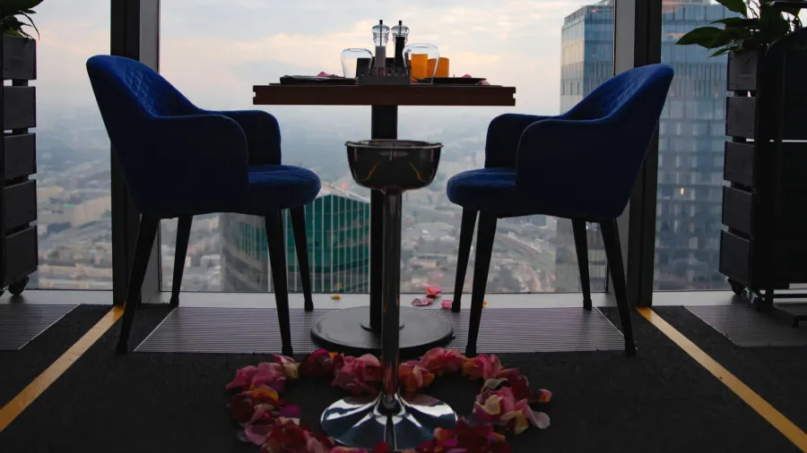 dinner at sunset with views of the moscow business center