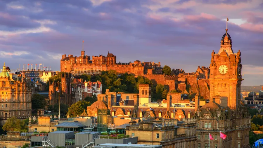 edinburgh castle scotland
