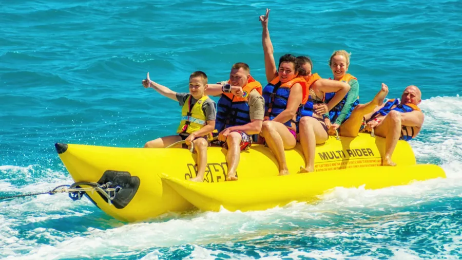 el gounaegypt  april 11 2015 sea attraction happy people