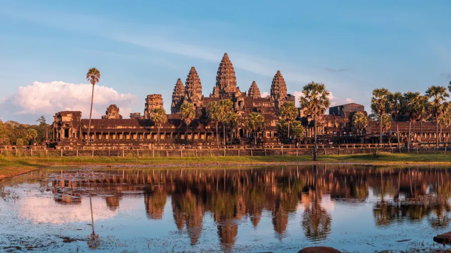 exterior view of angkor wat largest hindu and buddhist religious