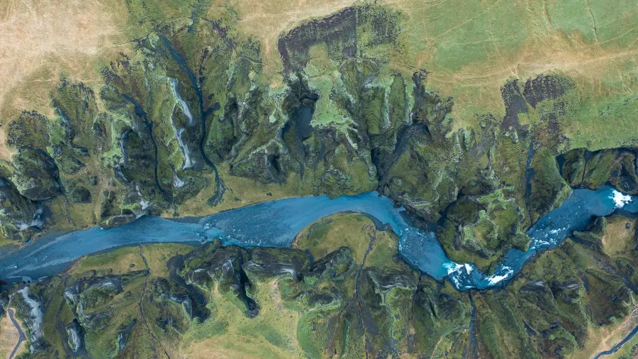 fjadrargljufur river canyon in iceland top view of fjadrargljufur canyon