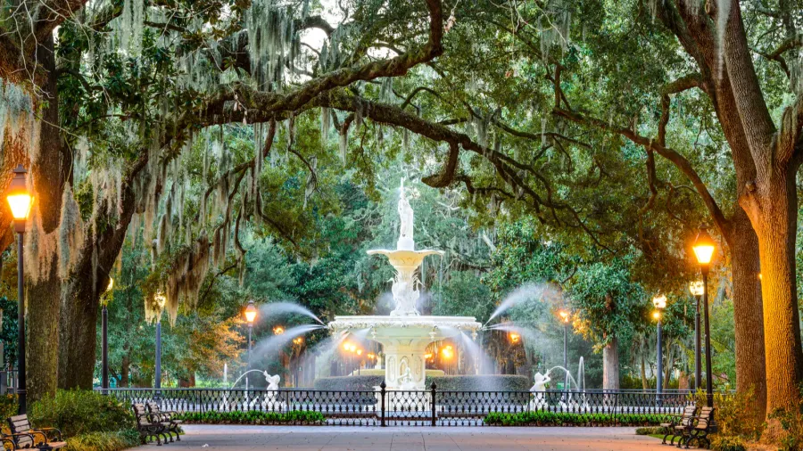 forsyth park in savannah georgia