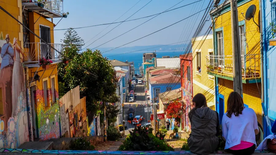 girls enjoying the streets of valparaiso chile