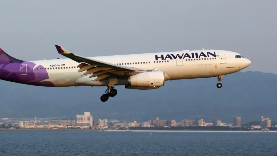 hawaiian airlines airbus a330200 airplane