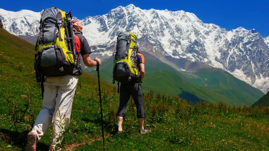 hiking in caucasus mountains
