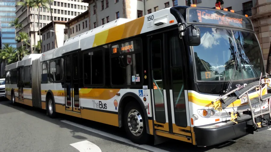 honolulu city bus the country express on busy bishop street