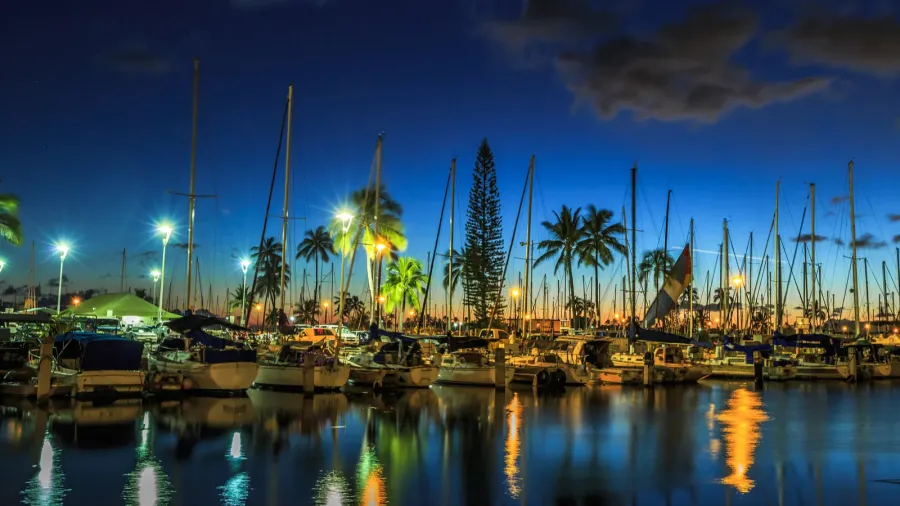 honolulu harbor by night
