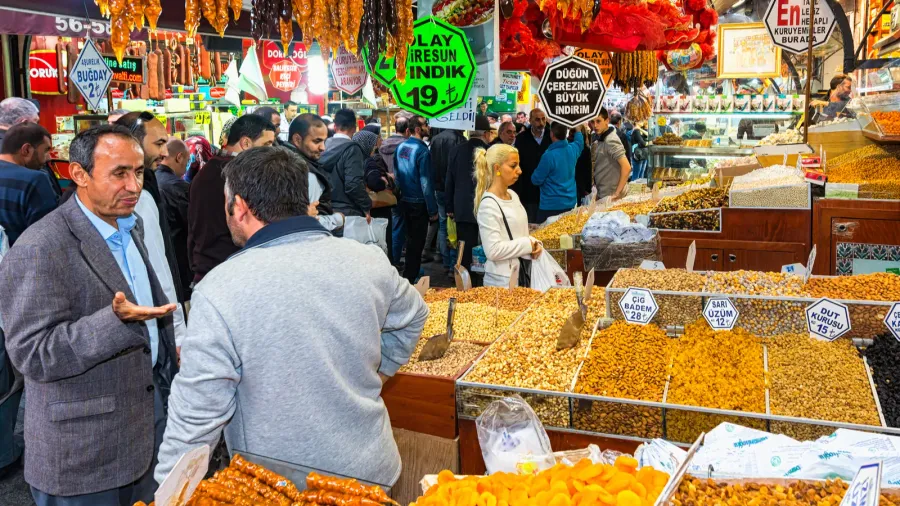 istanbul  nov 21 the spice bazaar or egyptian bazaar