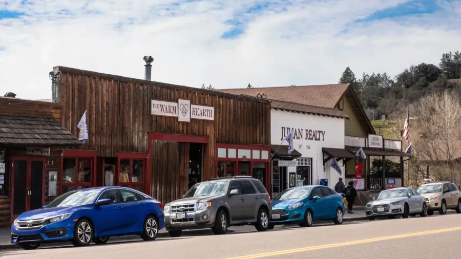 julian california  february 20 2020 street scene view
