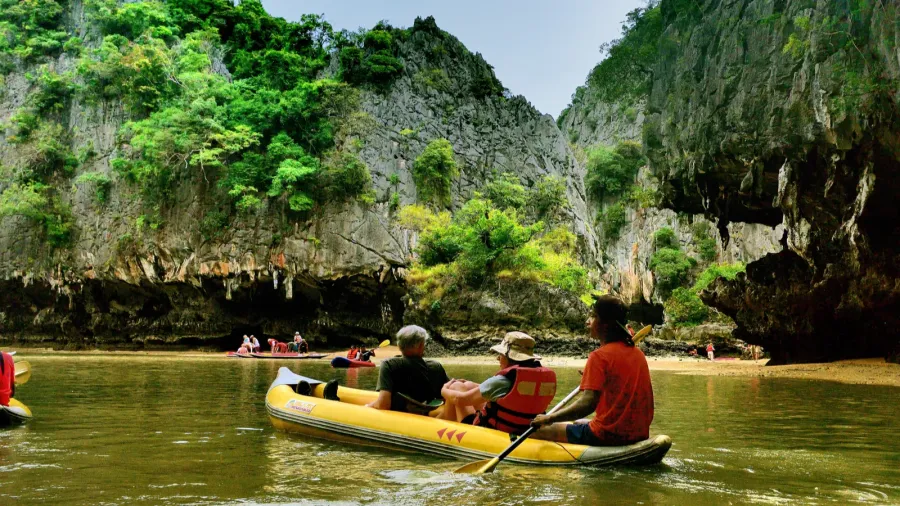 khao phing kan thailand  january 2017toursits exploring james bond
