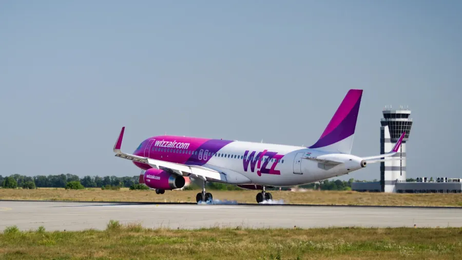 kharkiv ukraine  august 19 2018 wizz air airbus 320