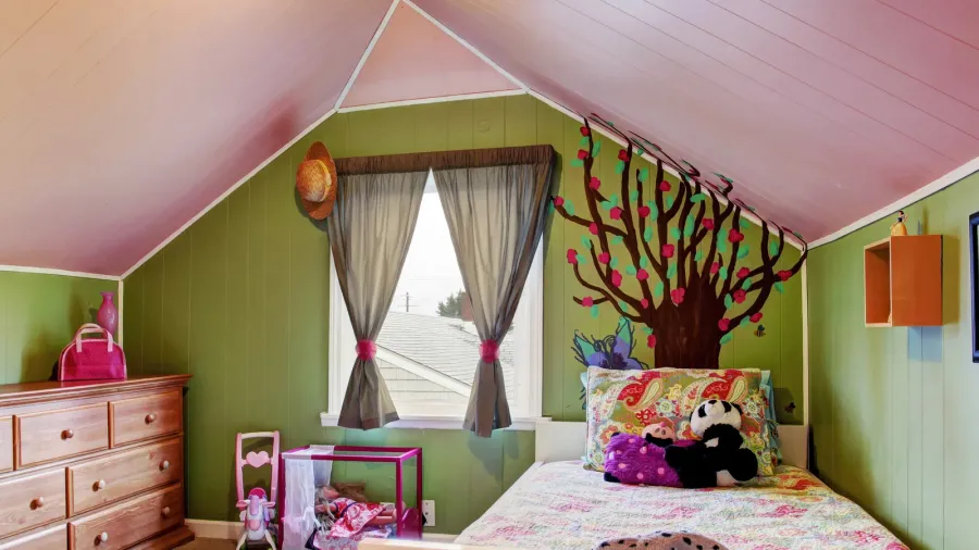 kids room in green and pink color