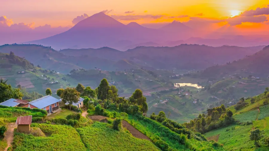 kisoro uganda beautiful sunset over mountains and hills of pastures