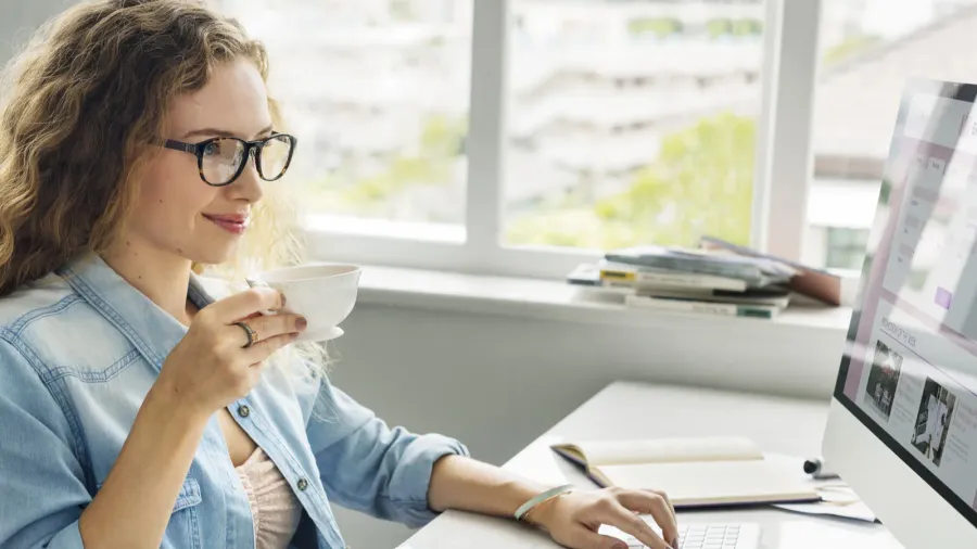 lady working in office