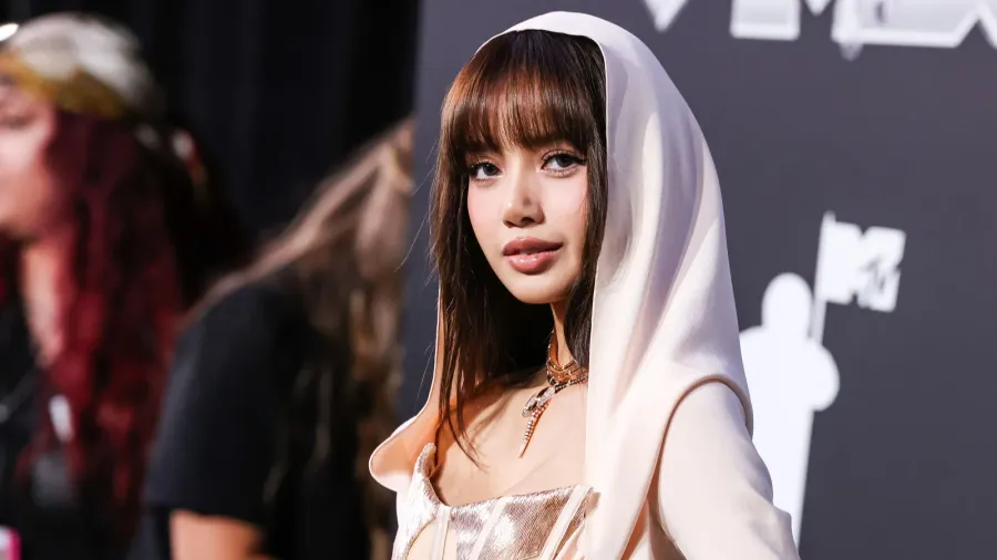 lisa lalisa manobal blackpink wearing mugler arrives at the 2024