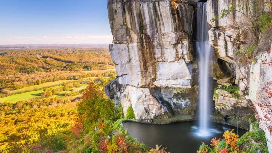 lookout mountain georgia usa at high falls during autumn