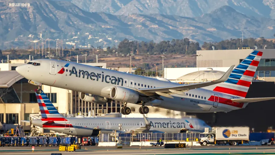los angeles united states  november 3 2022 american airlines