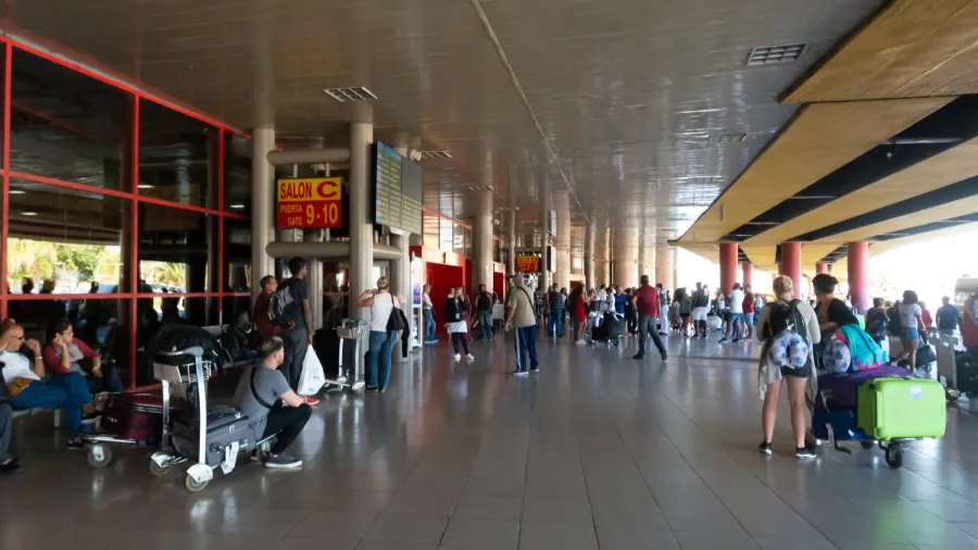 main airport for international and domestic flights in cuba and