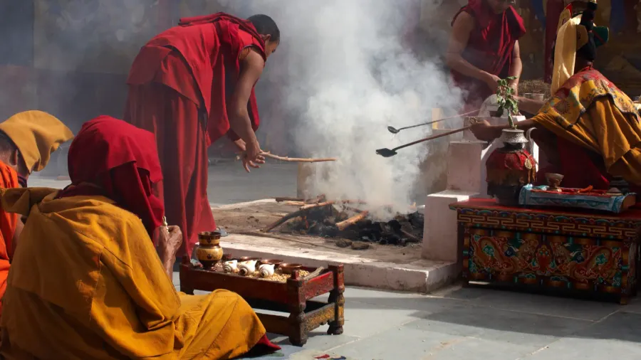 monastery and architecture in himalayas