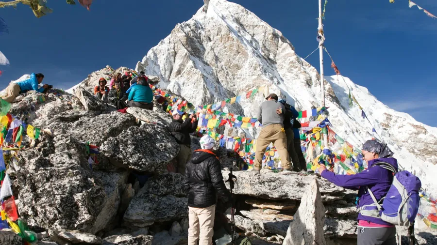 mountain view point kala patthar and mount pumo ri