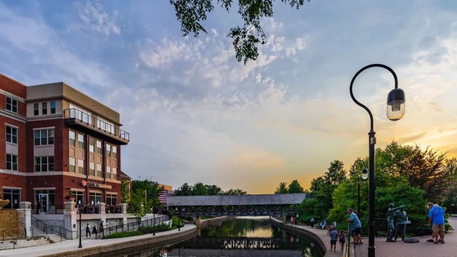 naperville il usa  july 14 2018 downtown naperville riverwalk