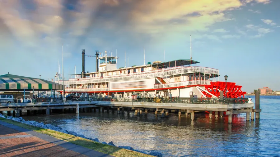 new orleans famous bateaux on mississippi river