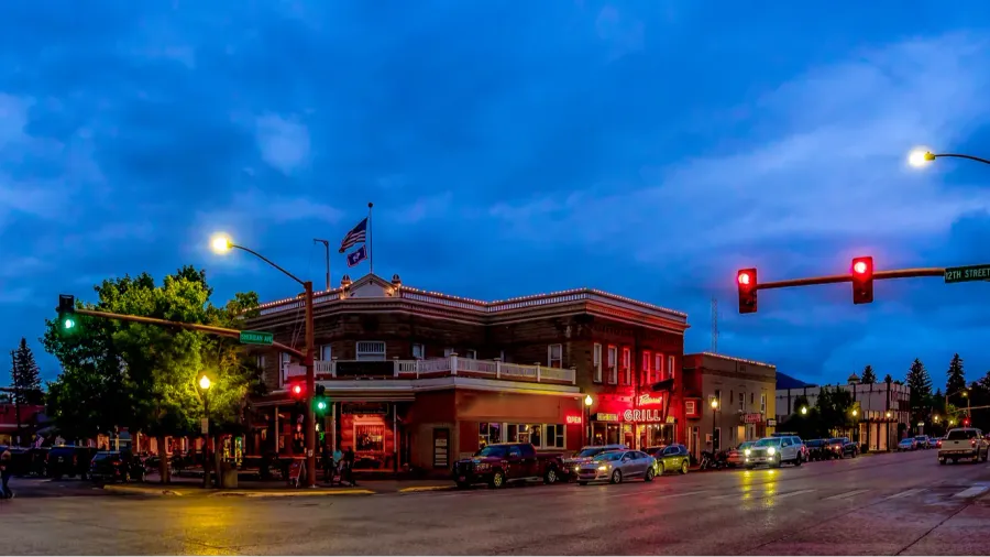 night falls in cody wyoming